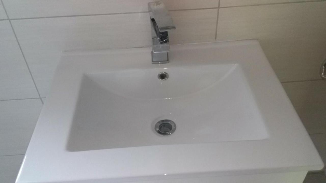 Midrand Bed And Breakfast Экстерьер фото